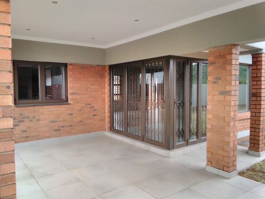 To Let 3 Bedroom Property for Rent in Somerton Estate Free State
